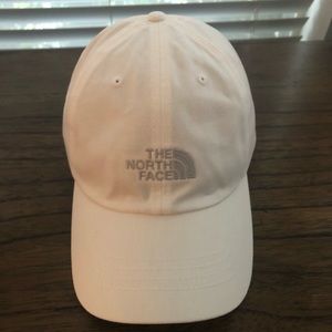 BRAND NEW NORTH FACE hat